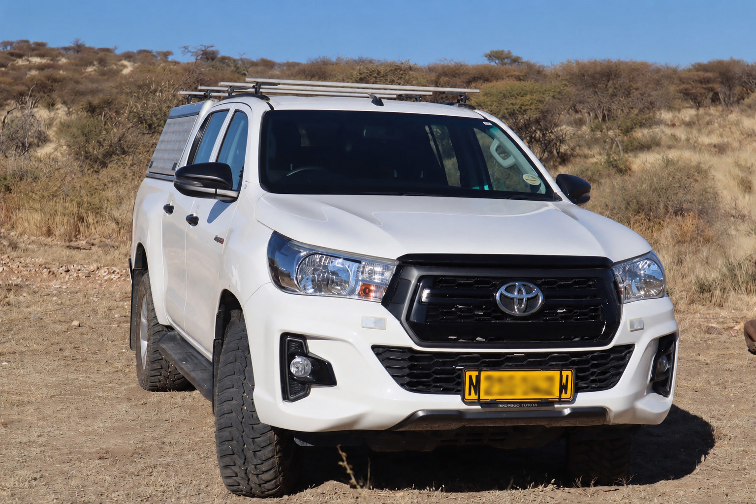Toyota Hilux Double Cab 2.4 - zdjęcie 2