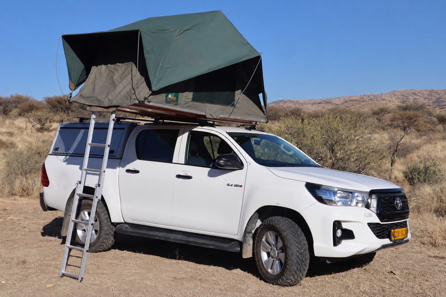 Toyota Hilux Double Cab 2.4 z kempingiem (1-2 osoby)