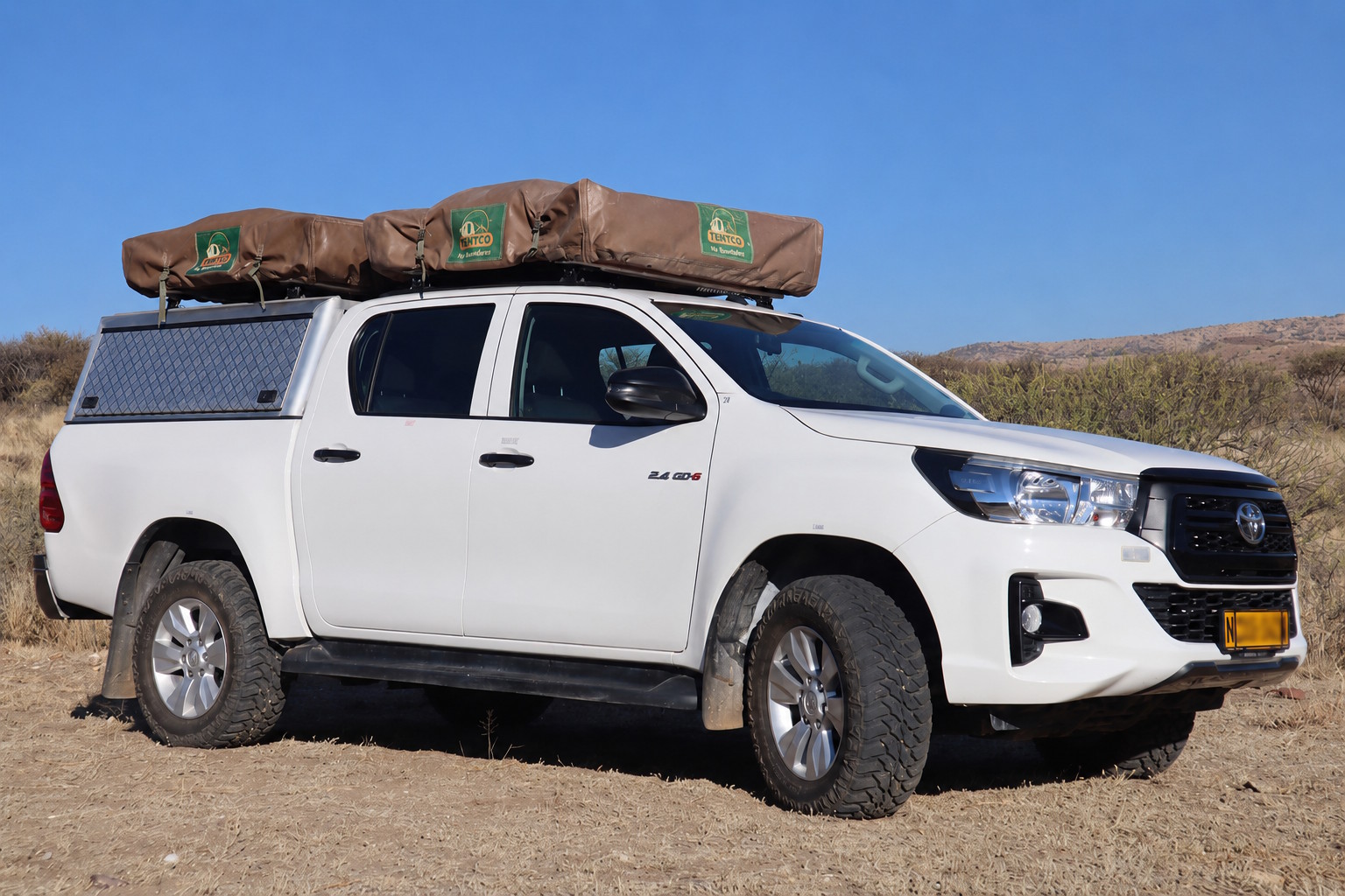 Toyota Hilux Double Cab 2.4 z kempingiem (3-5 osób) - zdjęcie 2