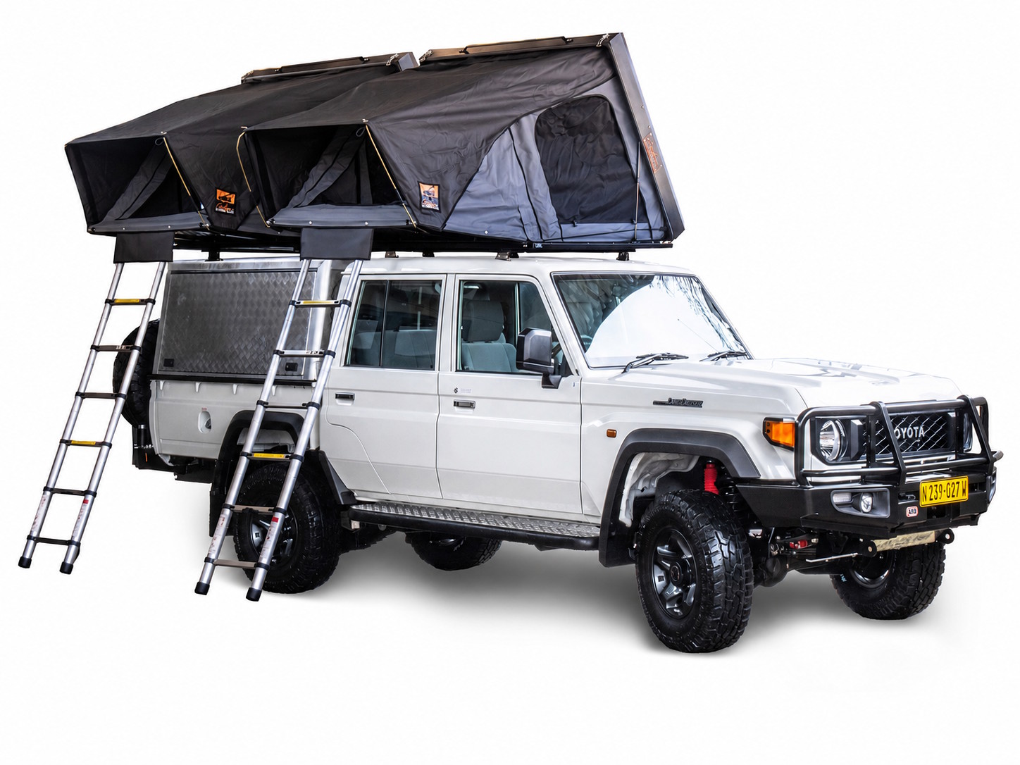 Toyota Land Cruiser Double Cab 2.8 z kempingiem (3-5 osób) - zdjęcie 2